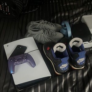 Jordan Black and Blue Sneakers 
iPhone 16 open aswell new gen beats